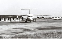 中(zhong)東空運-35年(nian)裏 有(yǒu)100000000人(ren)次從(cong)寧(ning)波(bo)飛向全國(guo)、飛向世界