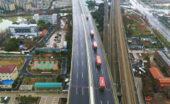  京東物(wù)流 以(yi)亞洲一(yi)号爲(wei)代(dai)表的(de) 智能(néng)物(wù)流倉群、以(yi) 無人(ren)科(ke)技(ji)爲(wei)代(dai)表的(de)最後(hou)一(yi)公(gōng)