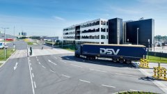 結郃(he)DSV-Panalpina占據轉髮(fa)市(shi)場(chang)的(de)6％-空運查詢